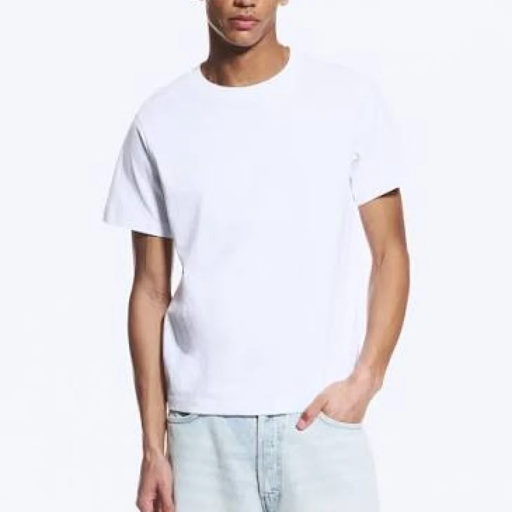 white t shirt